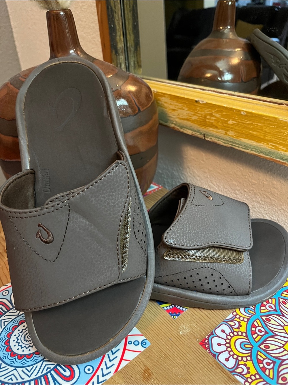 OluKai Men's Taupe Slide Sandals with Hook-and-Loop Strap Sz 8